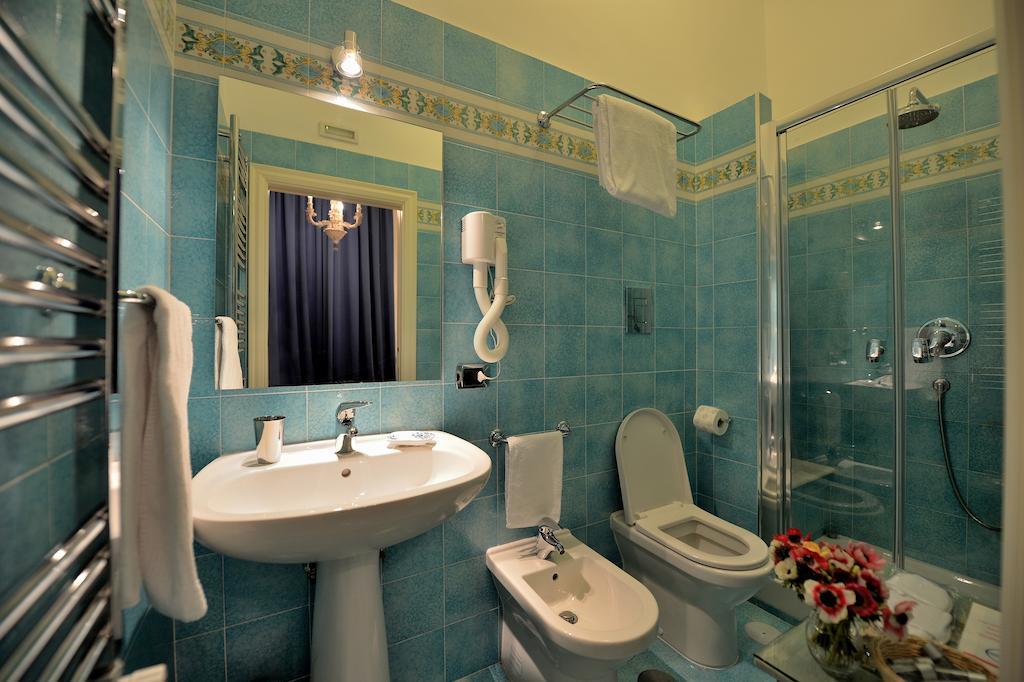 B&B Residenza Via Dei Mille Neapol Pokoj fotografie